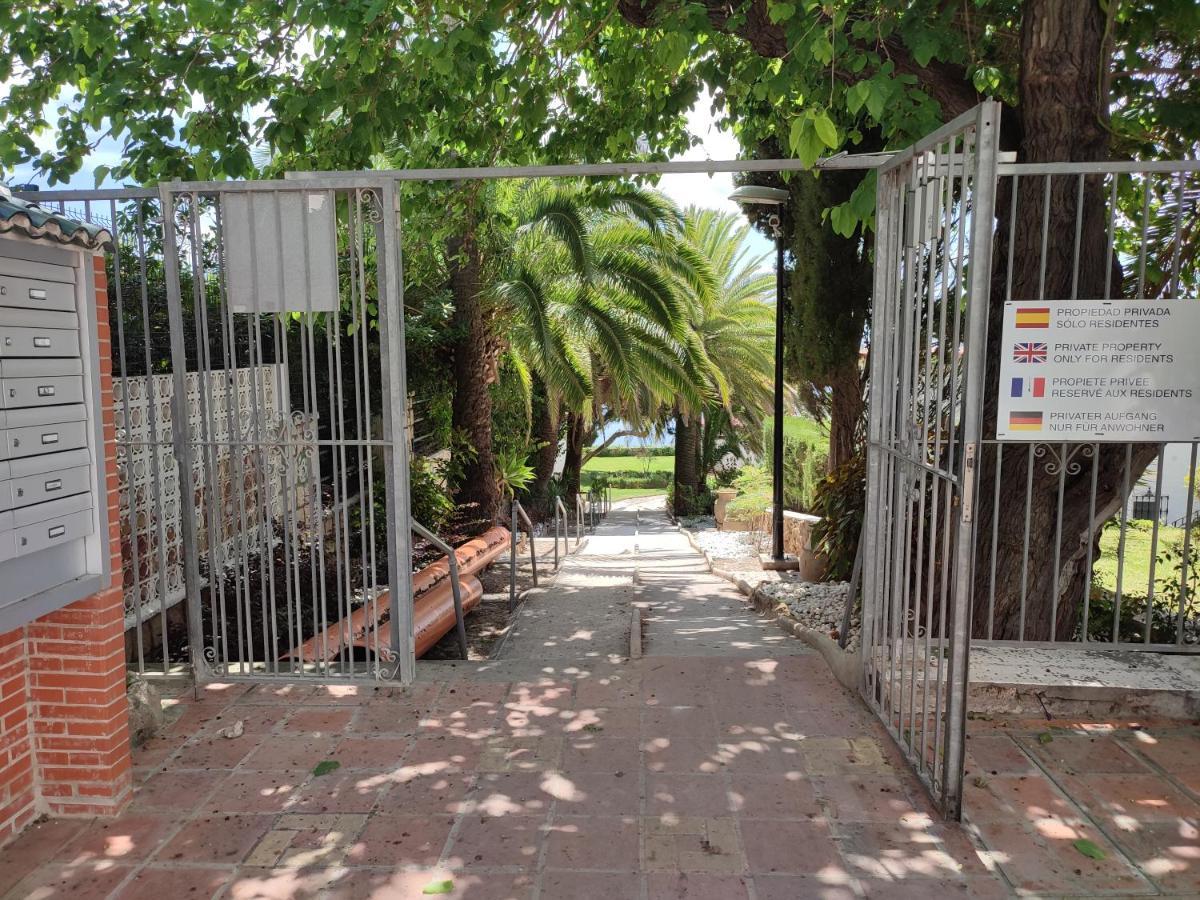 Turisstiko La Roca Chica 2 Apartment Torremolinos Exterior foto